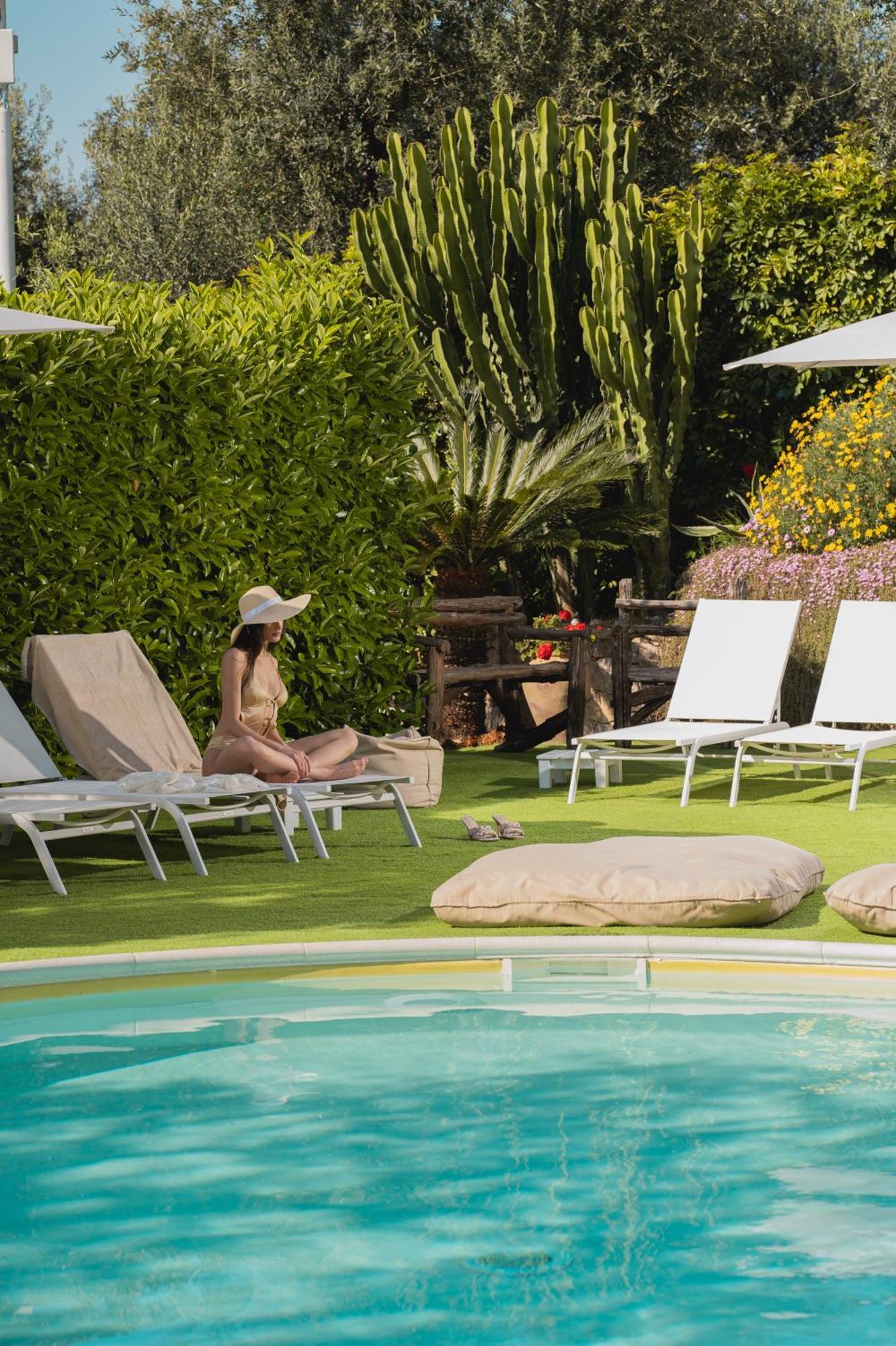 Отель Melrose Relais Масса-Лубренсе Экстерьер фото